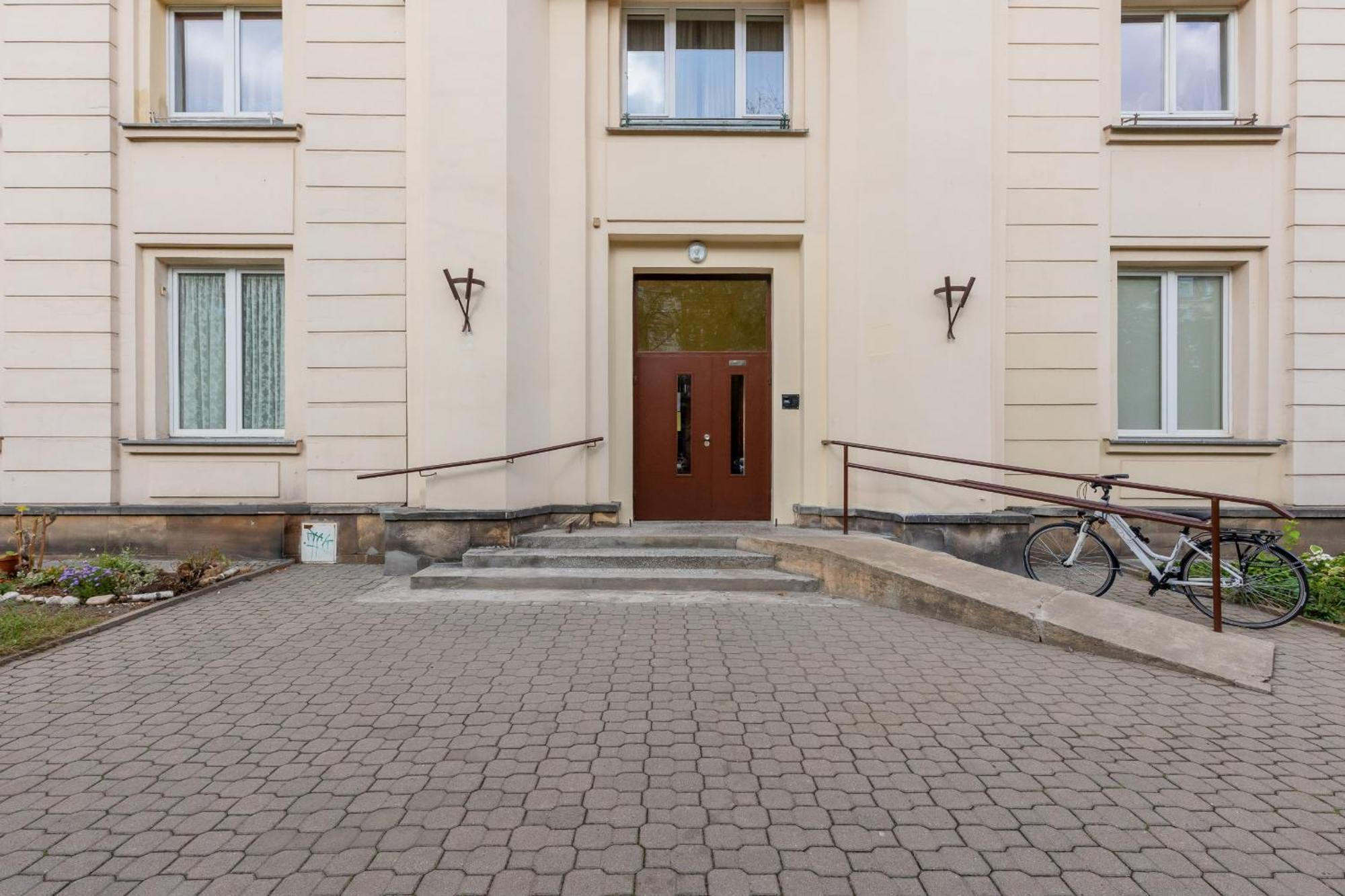 Aleja Wyzwolenia Studio with Mezzanine Warsaw Downtown by Noclegi Renters Экстерьер фото